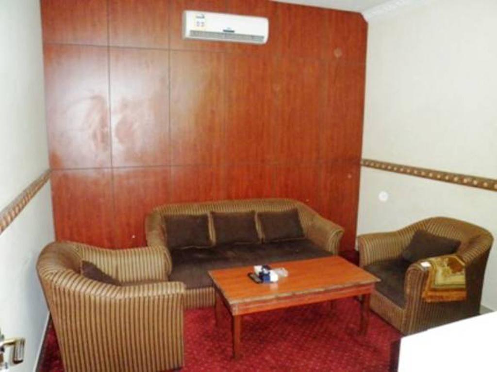 Al Farhan Hotel Suites - Al Salam Riyadh Luaran gambar